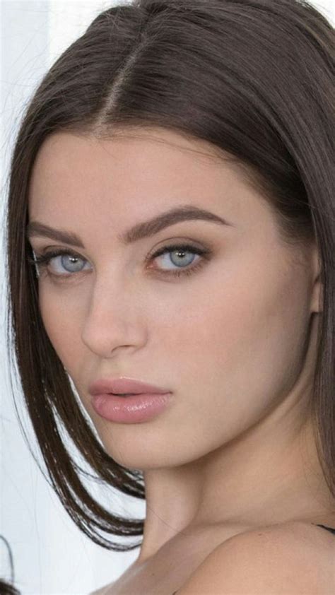 Lana Rhoades Swallow Porn Videos 